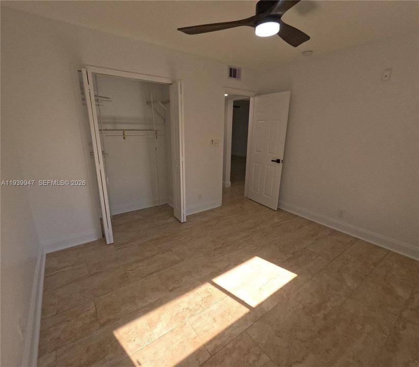 На продажу: $277,500 (3 спален, 2 ванн, 1032 Квадратных фут)