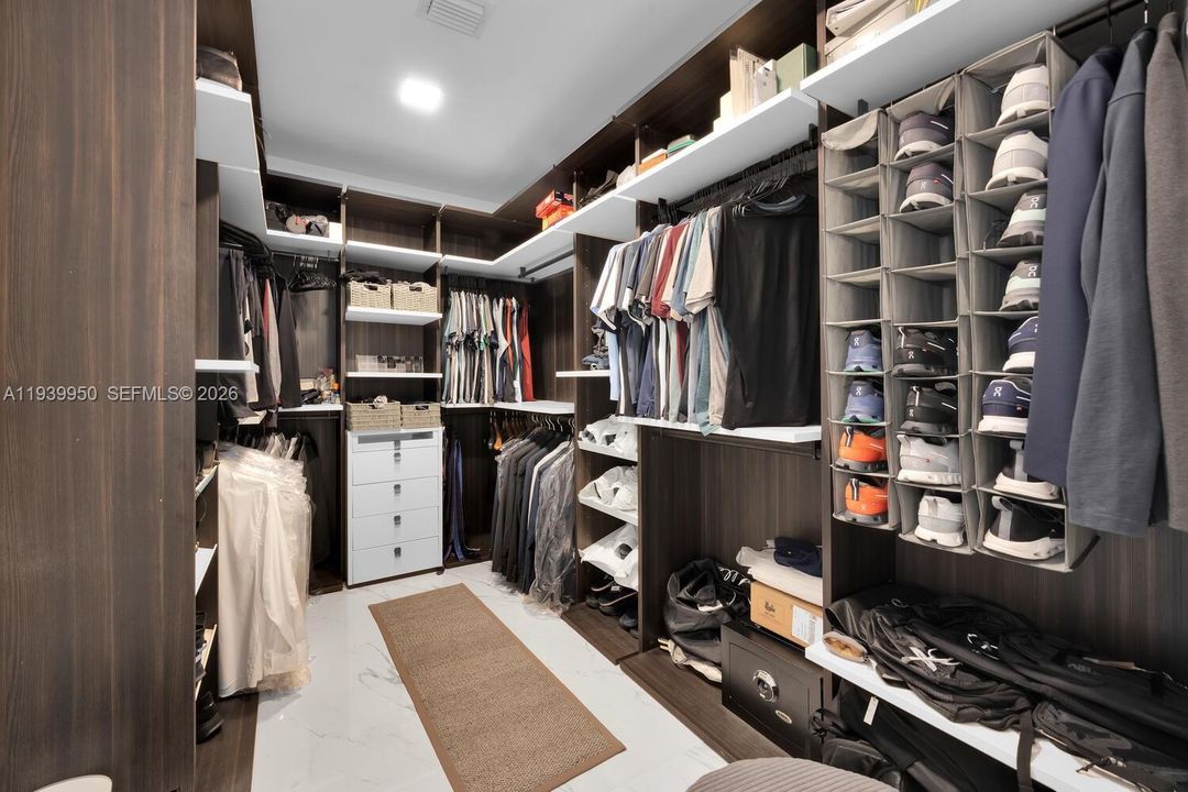 En Renta: $22,000 (4 camas, 4 baños, 3194 Pies cuadrados)