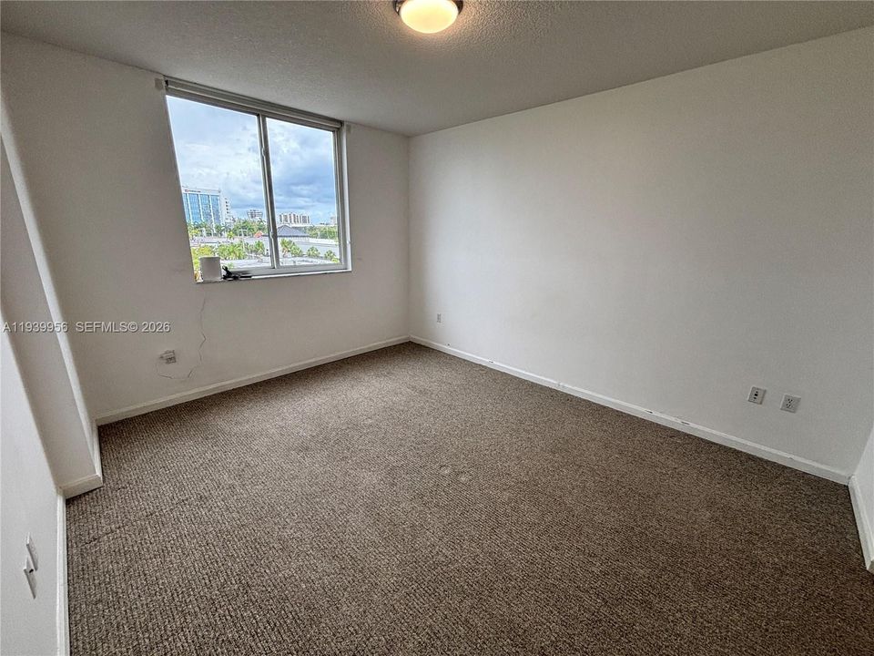 На продажу: $410,000 (2 спален, 2 ванн, 1057 Квадратных фут)