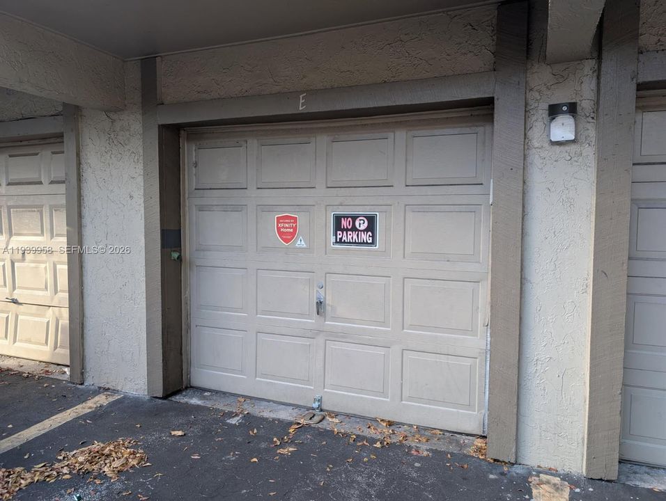 待售: $220,000 (3 贝兹, 2 浴室, 1080 平方英尺)