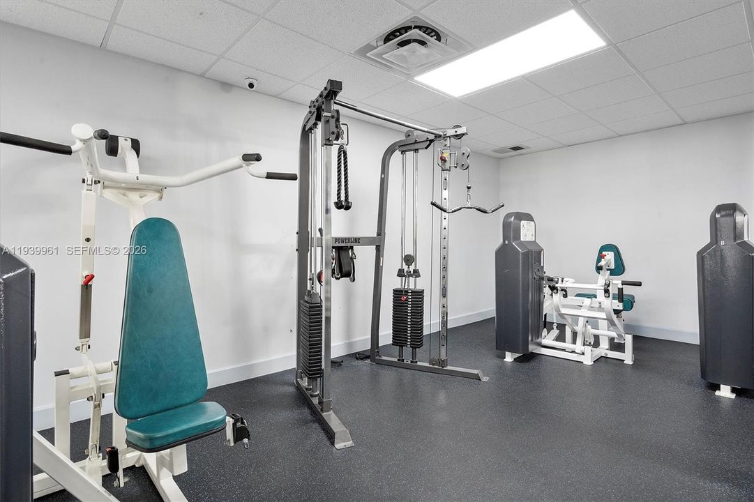 For Sale: $450,000 (2 beds, 2 baths, 1430 Square Feet)