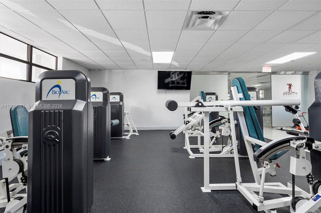 For Sale: $450,000 (2 beds, 2 baths, 1430 Square Feet)