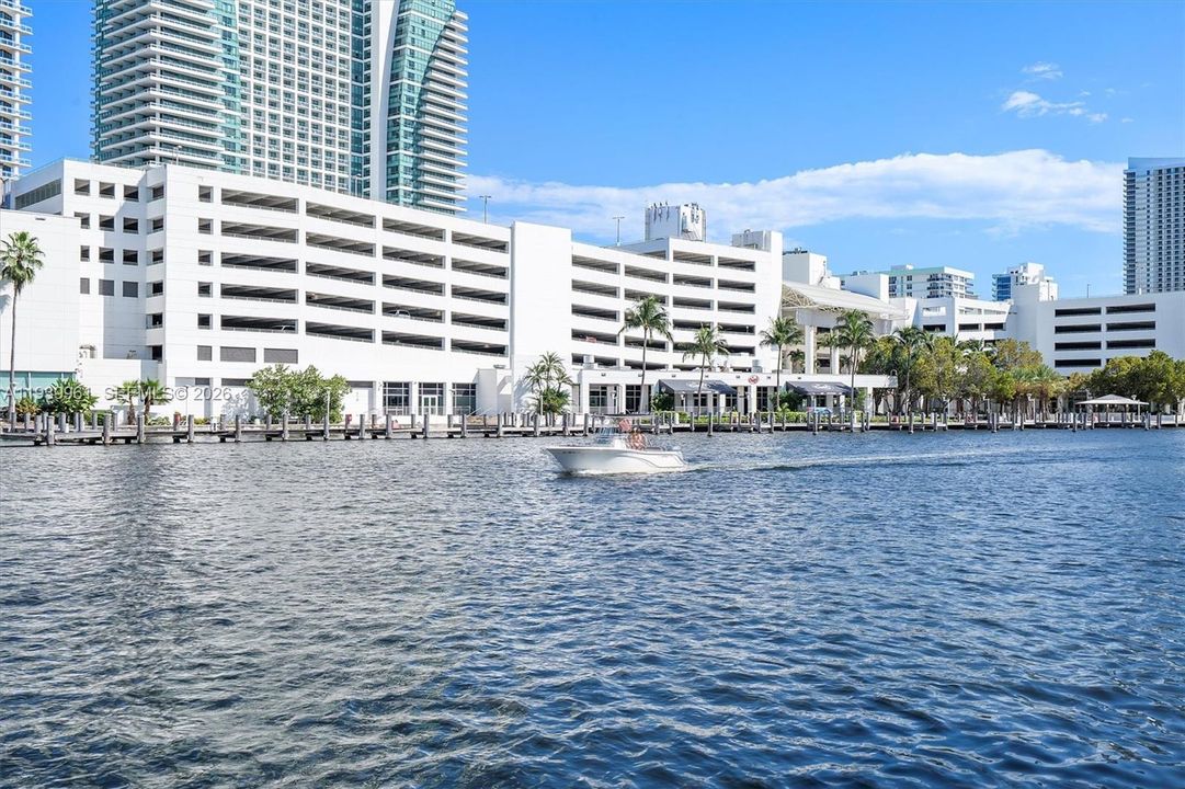 For Sale: $450,000 (2 beds, 2 baths, 1430 Square Feet)