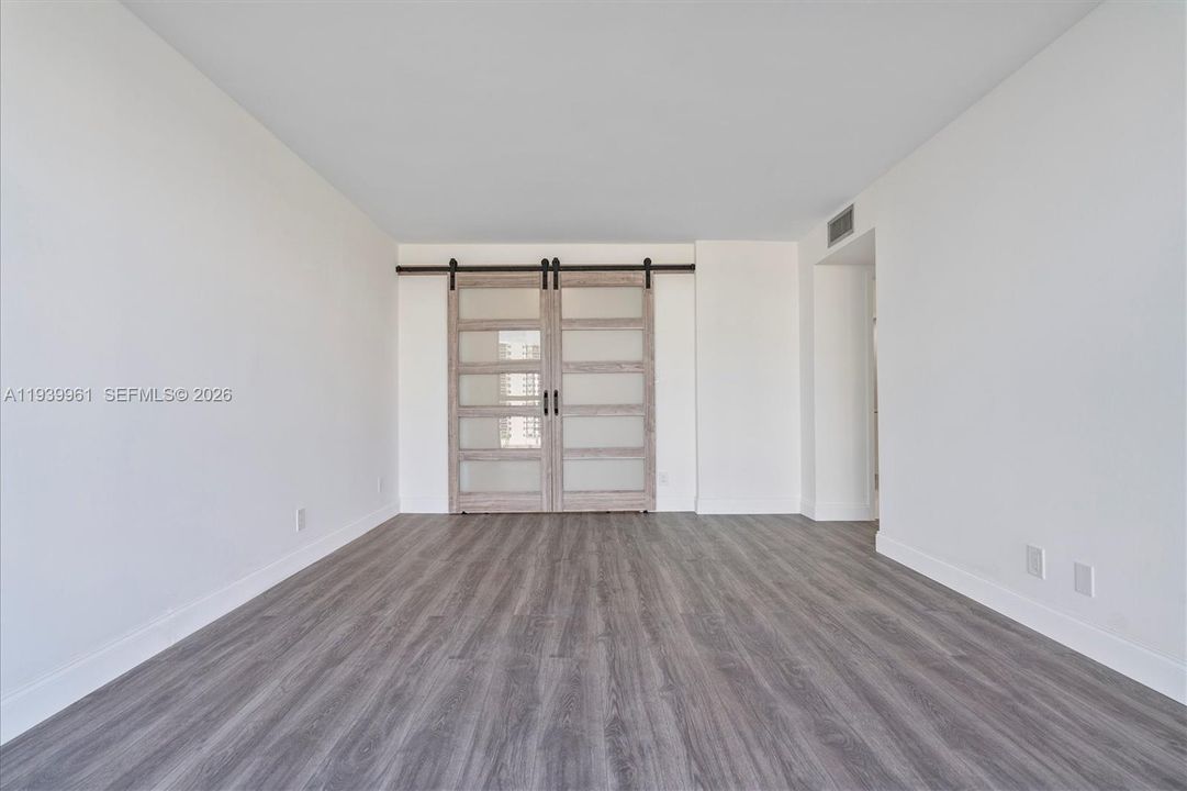 For Sale: $450,000 (2 beds, 2 baths, 1430 Square Feet)