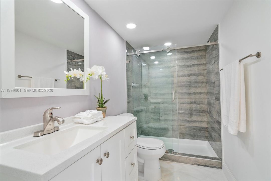 For Sale: $450,000 (2 beds, 2 baths, 1430 Square Feet)