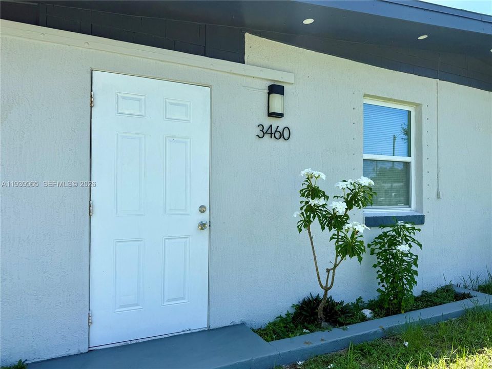 В аренду: $1,450 (2 спален, 1 ванн, 695 Квадратных фут)