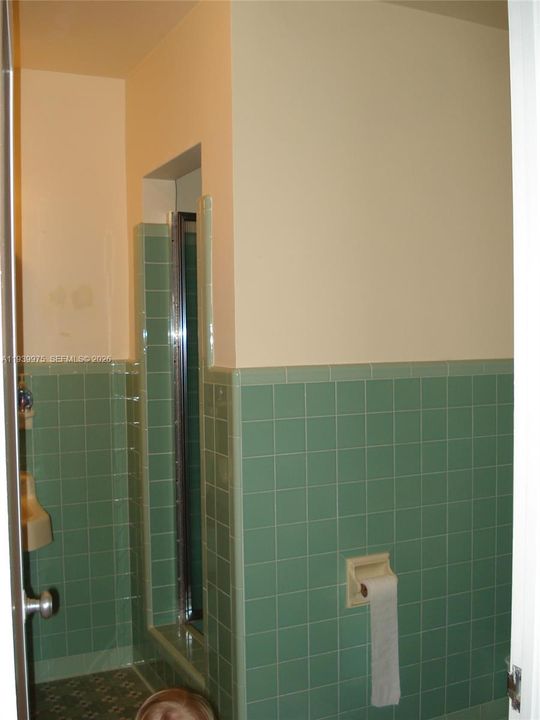 For Rent: $4,500 (2 beds, 2 baths, 1800 Square Feet)