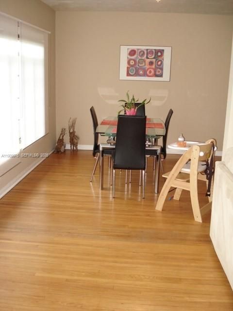 For Rent: $4,500 (2 beds, 2 baths, 1800 Square Feet)