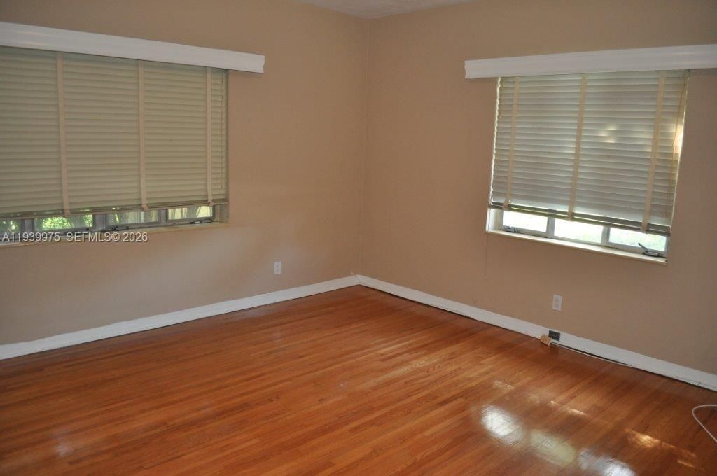 For Rent: $4,500 (2 beds, 2 baths, 1800 Square Feet)