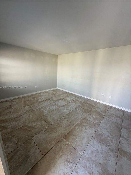 В аренду: $1,700 (1 спален, 1 ванн, 678 Квадратных фут)