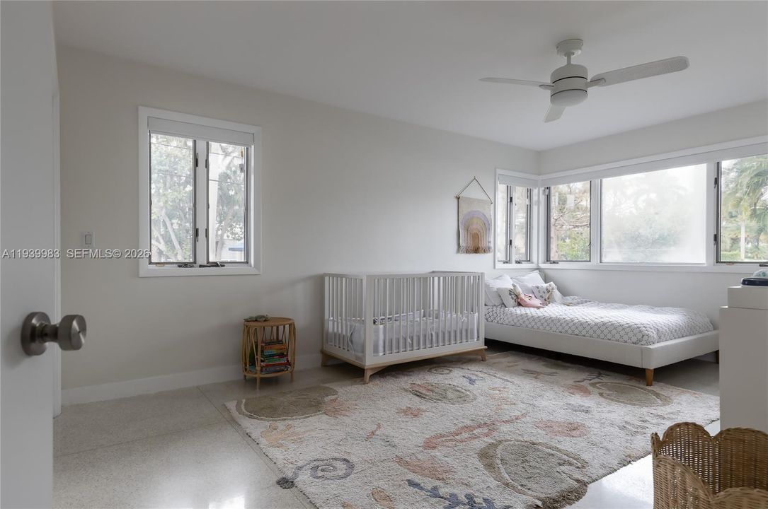 В аренду: $22,500 (4 спален, 3 ванн, 3971 Квадратных фут)