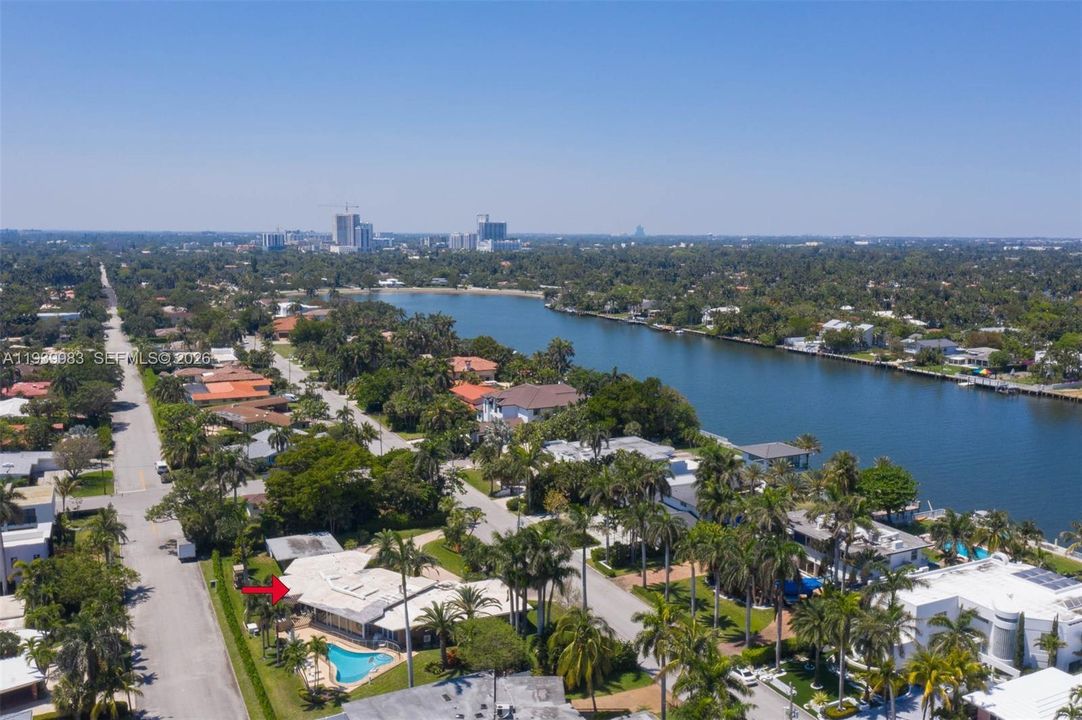 В аренду: $22,500 (4 спален, 3 ванн, 3971 Квадратных фут)