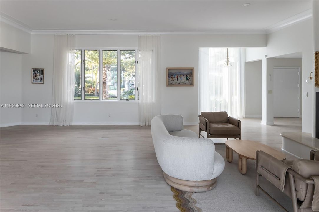 В аренду: $22,500 (4 спален, 3 ванн, 3971 Квадратных фут)