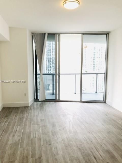 For Rent: $3,900 (1 beds, 1 baths, 798 Square Feet)