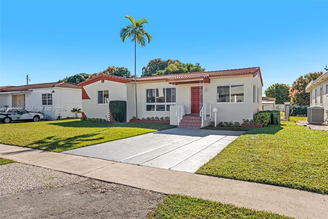 待售: $610,000 (3 贝兹, 2 浴室, 1268 平方英尺)