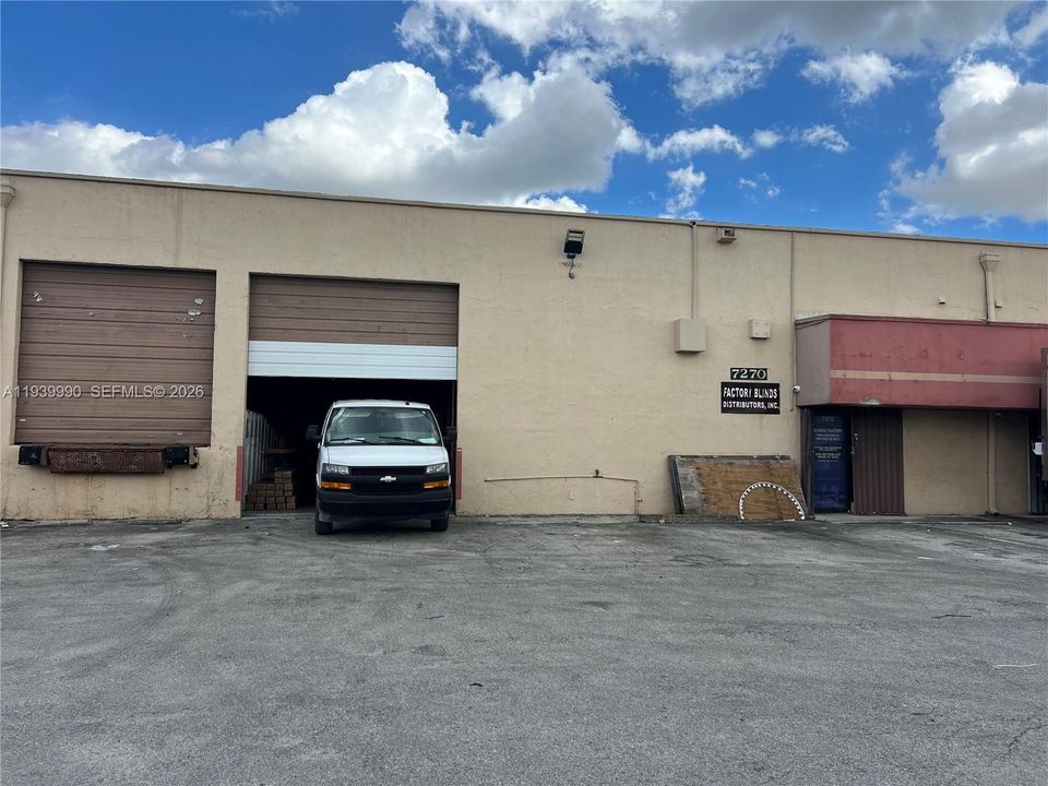 出租: $18 (0 贝兹, 0 浴室, 0 平方英尺)