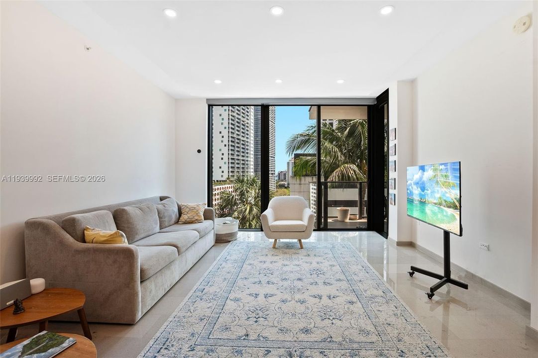 На продажу: $1,650,000 (3 спален, 3 ванн, 2043 Квадратных фут)