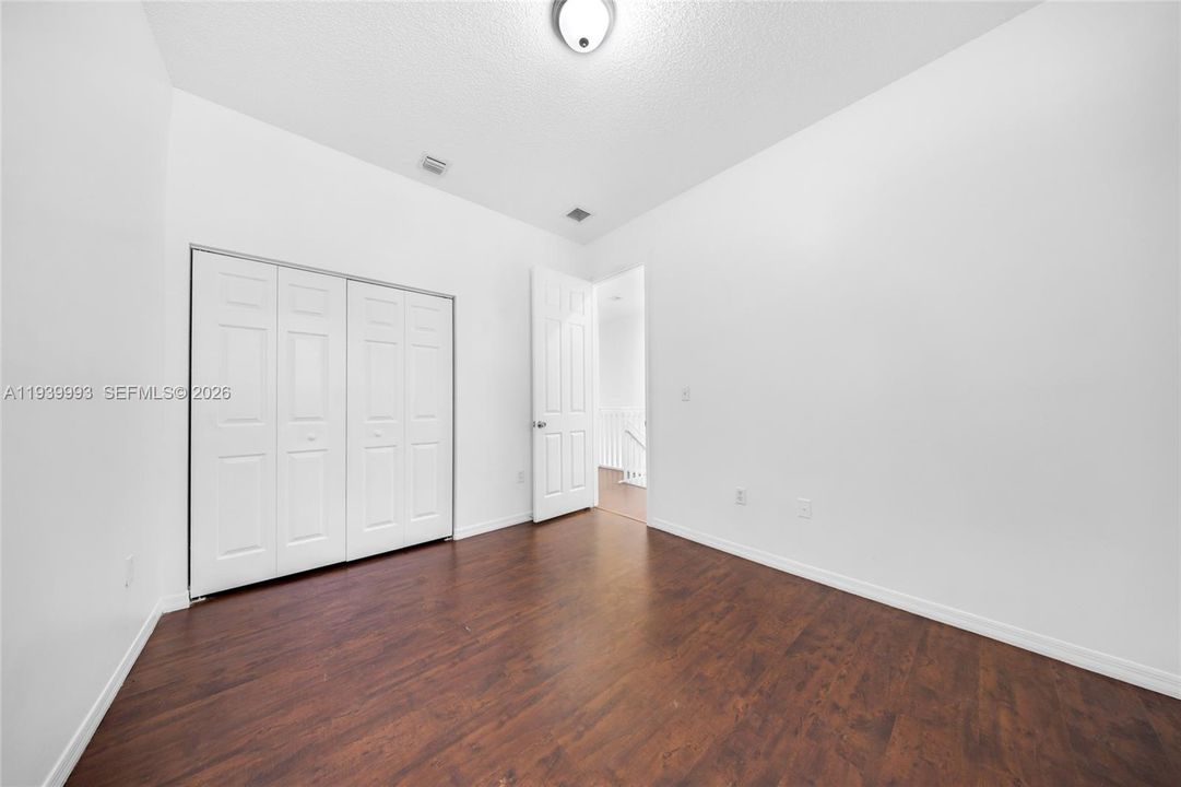 В аренду: $2,200 (3 спален, 2 ванн, 1584 Квадратных фут)