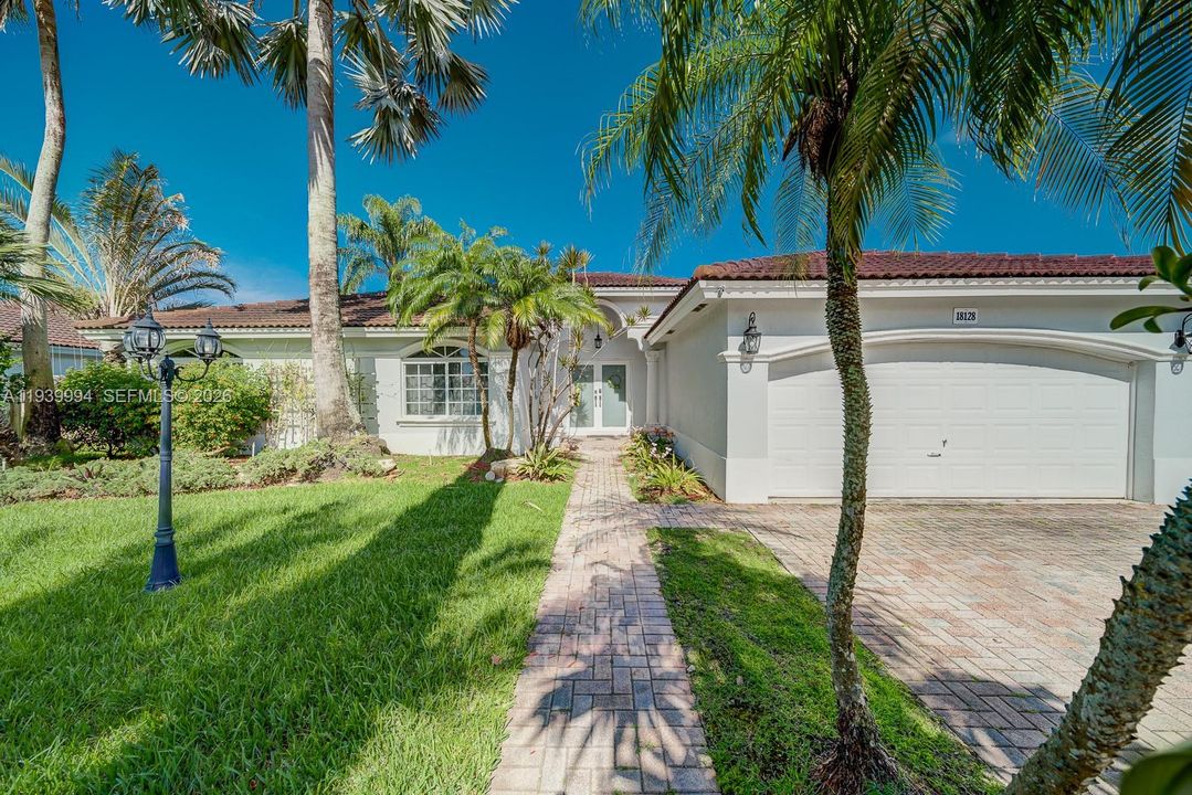 待售: $689,000 (4 贝兹, 2 浴室, 1786 平方英尺)