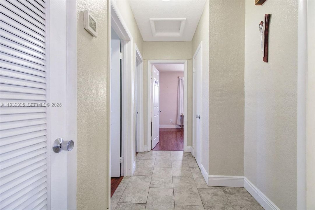 For Rent: $3,900 (3 beds, 2 baths, 1156 Square Feet)