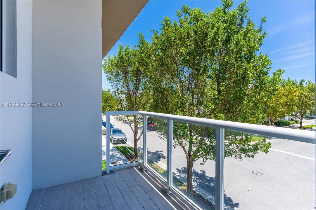 For Rent: $5,500 (4 beds, 3 baths, 2599 Square Feet)