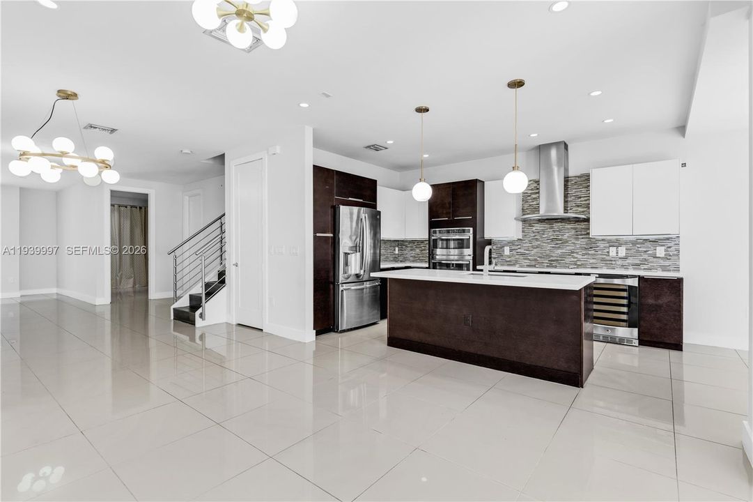 For Rent: $5,500 (4 beds, 3 baths, 2599 Square Feet)