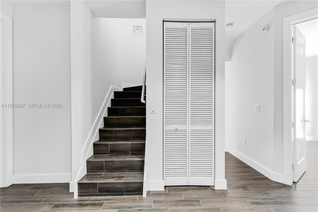 For Rent: $5,500 (4 beds, 3 baths, 2599 Square Feet)