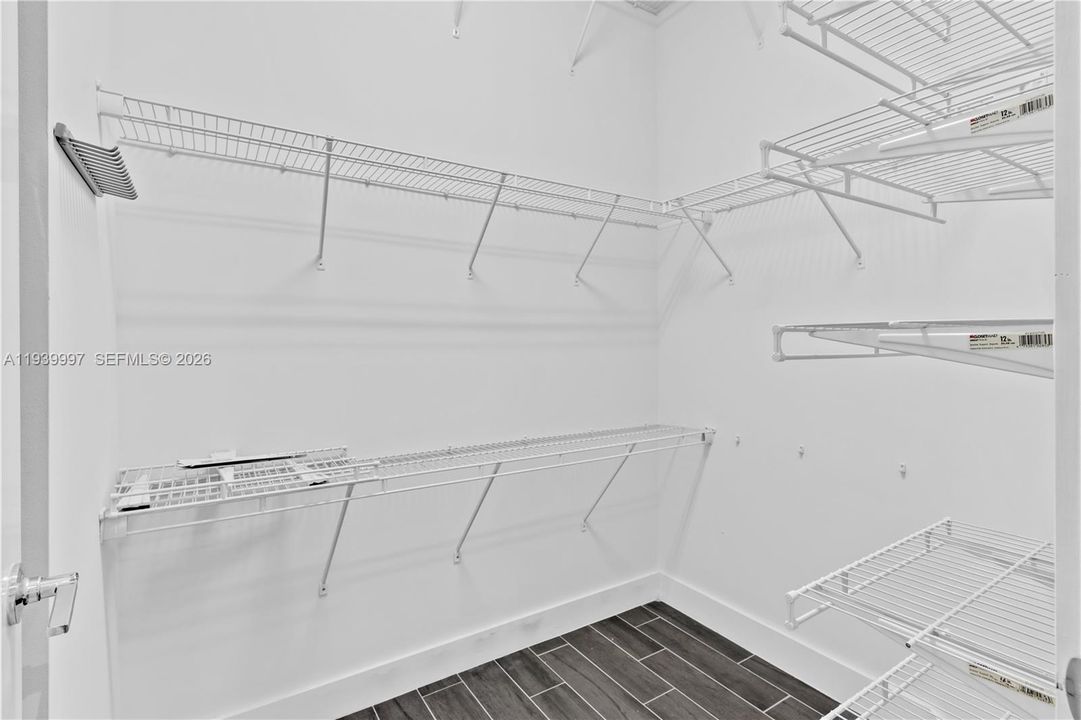 For Rent: $5,500 (4 beds, 3 baths, 2599 Square Feet)