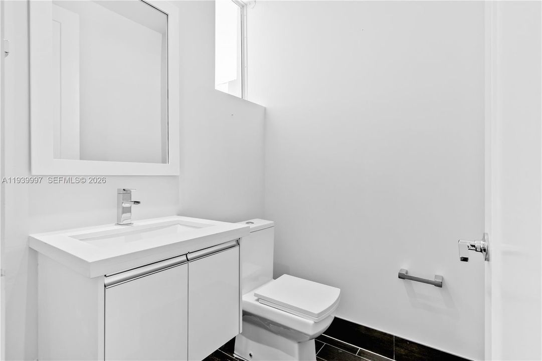 For Rent: $5,500 (4 beds, 3 baths, 2599 Square Feet)