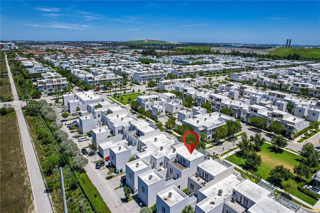 For Rent: $5,500 (4 beds, 3 baths, 2599 Square Feet)