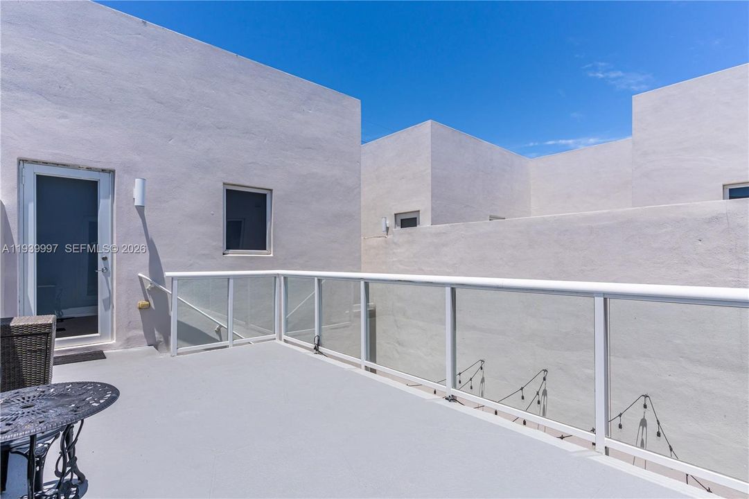 For Rent: $5,500 (4 beds, 3 baths, 2599 Square Feet)