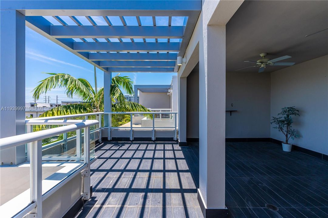 For Rent: $5,500 (4 beds, 3 baths, 2599 Square Feet)