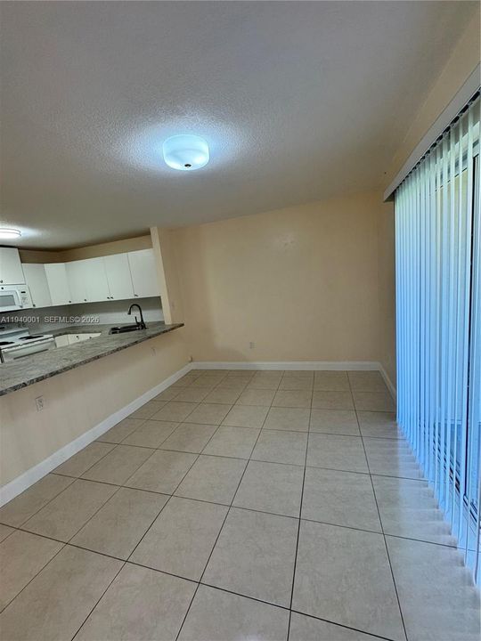 For Rent: $2,600 (2 beds, 2 baths, 1200 Square Feet)