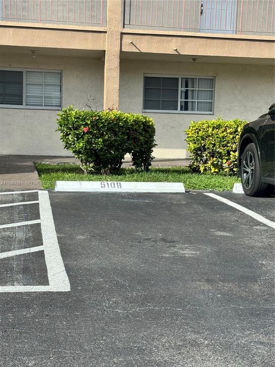 For Rent: $2,600 (2 beds, 2 baths, 1200 Square Feet)