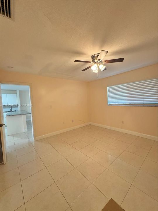 For Rent: $2,600 (2 beds, 2 baths, 1200 Square Feet)