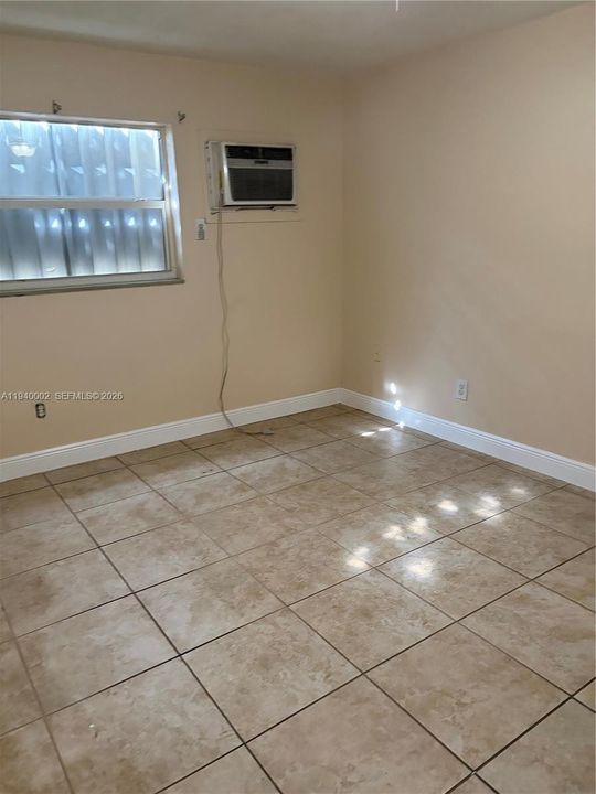 出租: $2,200 (2 贝兹, 1 浴室, 1100 平方英尺)