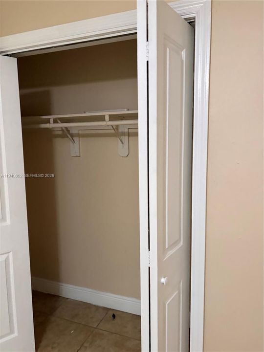 出租: $2,200 (2 贝兹, 1 浴室, 1100 平方英尺)