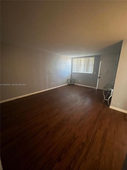 For Rent: $1,500 (1 beds, 1 baths, 617 Square Feet)