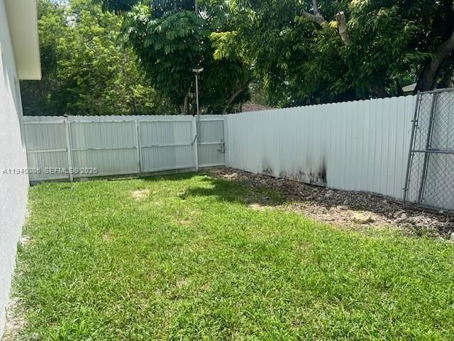 В аренду: $1,000 (1 спален, 1 ванн, 0 Квадратных фут)