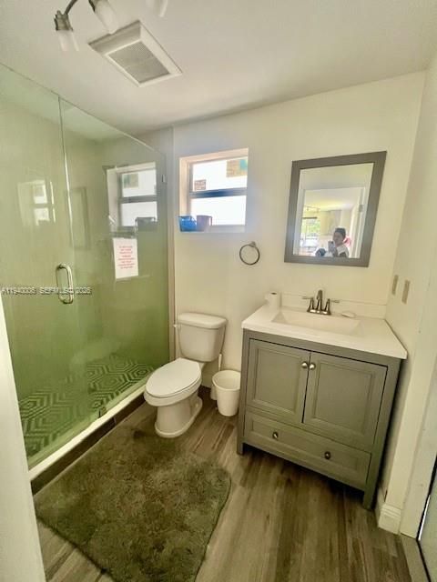 В аренду: $1,000 (1 спален, 1 ванн, 0 Квадратных фут)