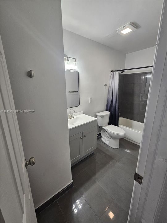 出租: $2,650 (3 贝兹, 2 浴室, 3600 平方英尺)