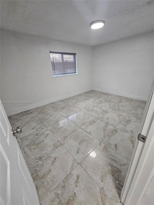 出租: $2,650 (3 贝兹, 2 浴室, 3600 平方英尺)