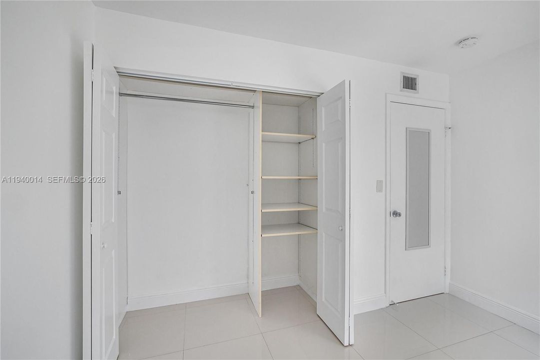 En Venta: $420,000 (2 camas, 2 baños, 1096 Pies cuadrados)