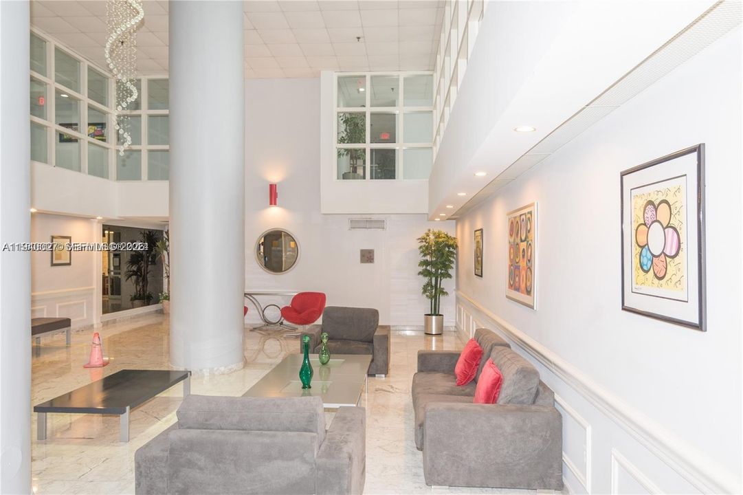 For Rent: $4,500 (2 beds, 2 baths, 1277 Square Feet)