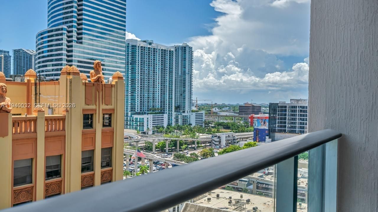 For Rent: $2,600 (1 beds, 1 baths, 533 Square Feet)