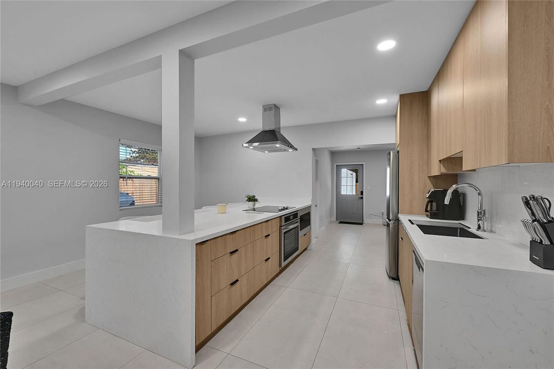 На продажу: $725,000 (0 спален, 0 ванн, 1552 Квадратных фут)