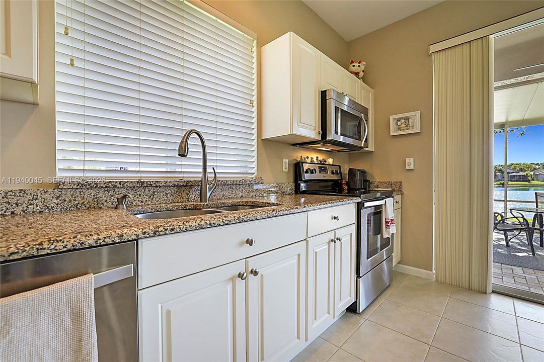 待售: $485,000 (3 贝兹, 2 浴室, 1803 平方英尺)