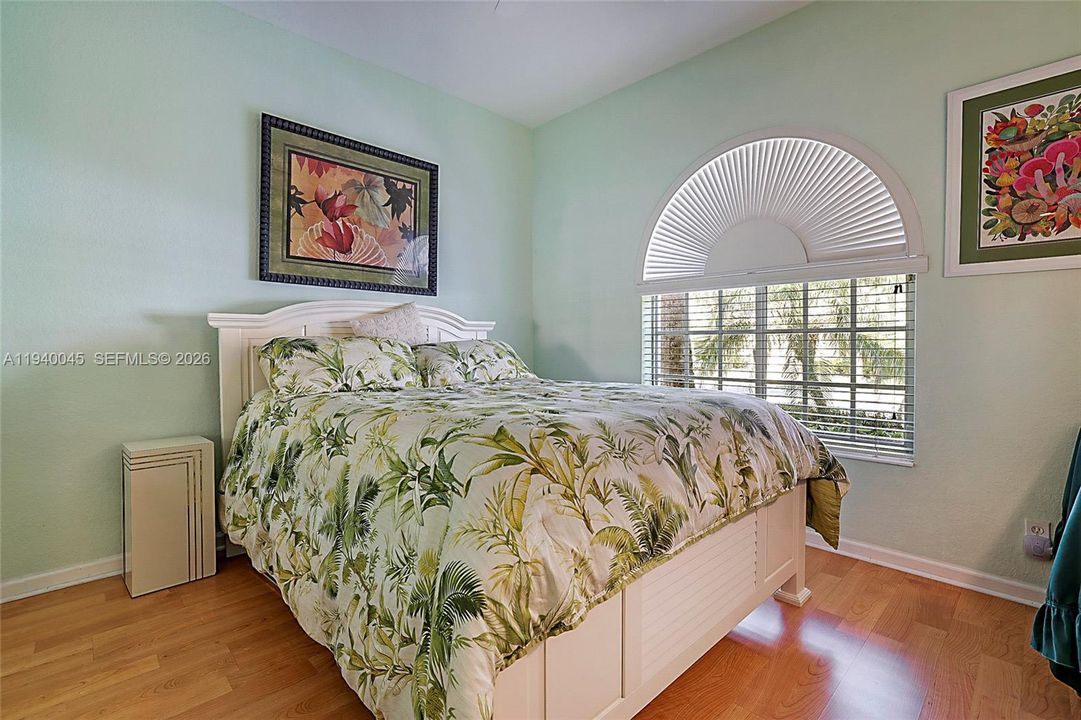 待售: $485,000 (3 贝兹, 2 浴室, 1803 平方英尺)