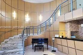 В аренду: $2,550 (1 спален, 1 ванн, 910 Квадратных фут)