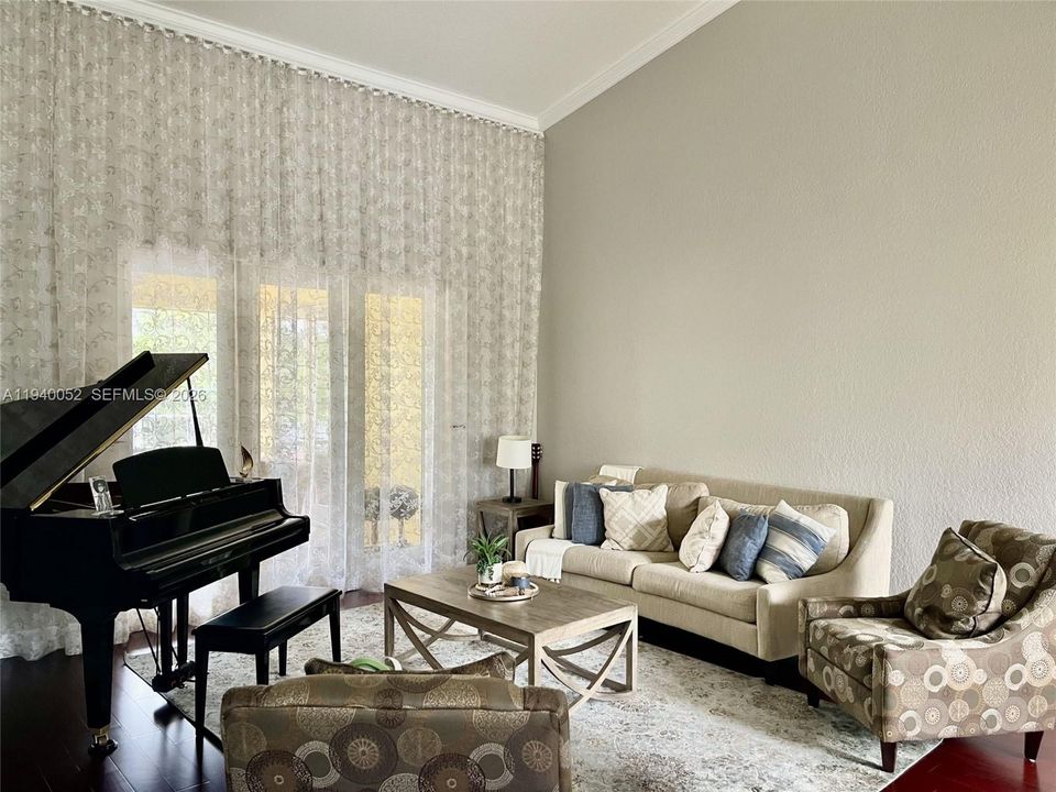 В аренду: $6,750 (5 спален, 3 ванн, 3455 Квадратных фут)